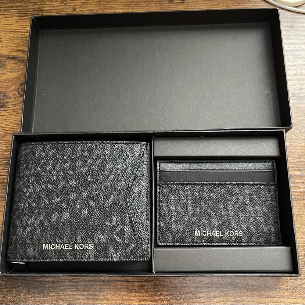 Michael Kors Wallet Set